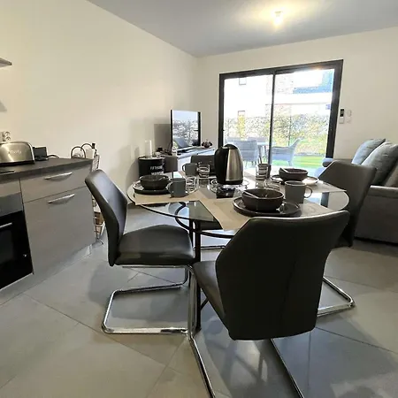 Climatise Avec Terrasse, Jardin Privatif Et Parking A Furiani, 4 Pers. - Fr-1-650-14 * Furiani
